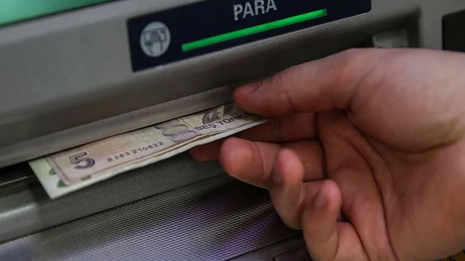 ATM'lerde Yeni Dönem: Artık 10 TL ve 20 TL Çekilemeyecek!