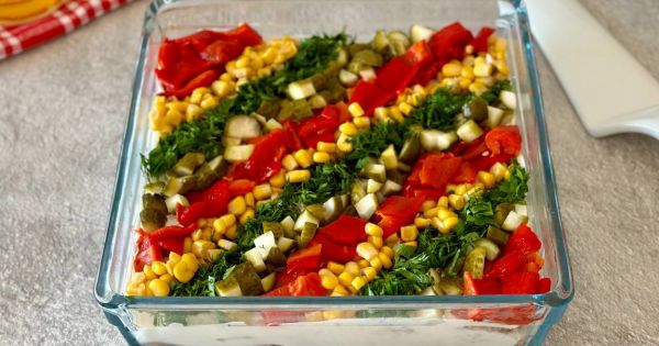 Etimek Salatası: Lezzetin En İyi Tarifi - Salata Demek Yetmez