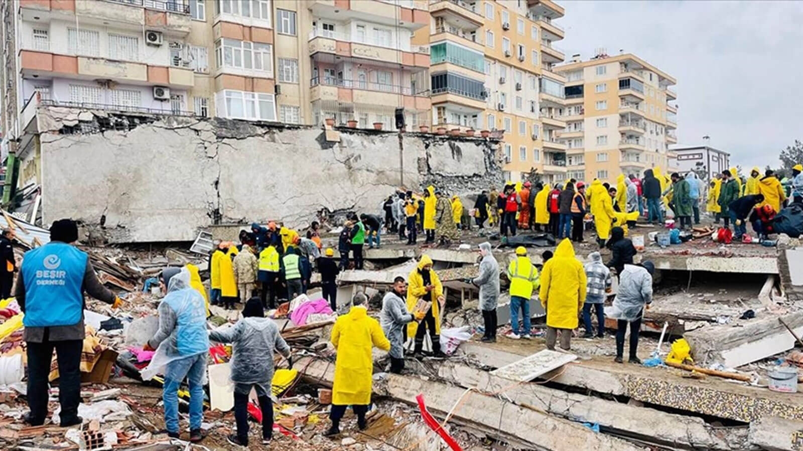 Jeoloji Mühendisleri Odası'ndan Trabzon'a deprem uyarısı: Erzincan depremi Trabzon'u da yıkar!
