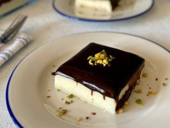 Lezzeti İkiye Katlayan Tarif: Çikolatalı İrmik Tatlısı