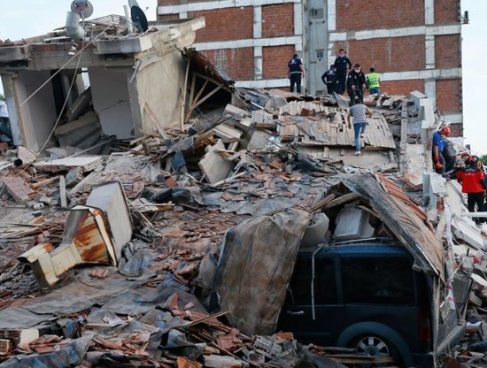 Prof. Dr. Naci Görür'den o şehre uyarı: 7'nin üzerinde deprem görülebilir!